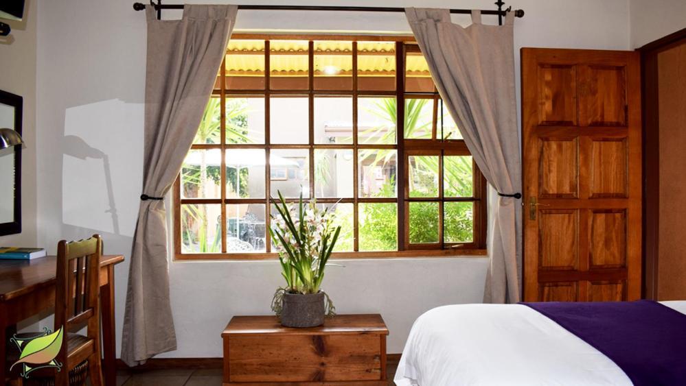Greenleaf Guest Lodge Bloemfontein Extérieur photo