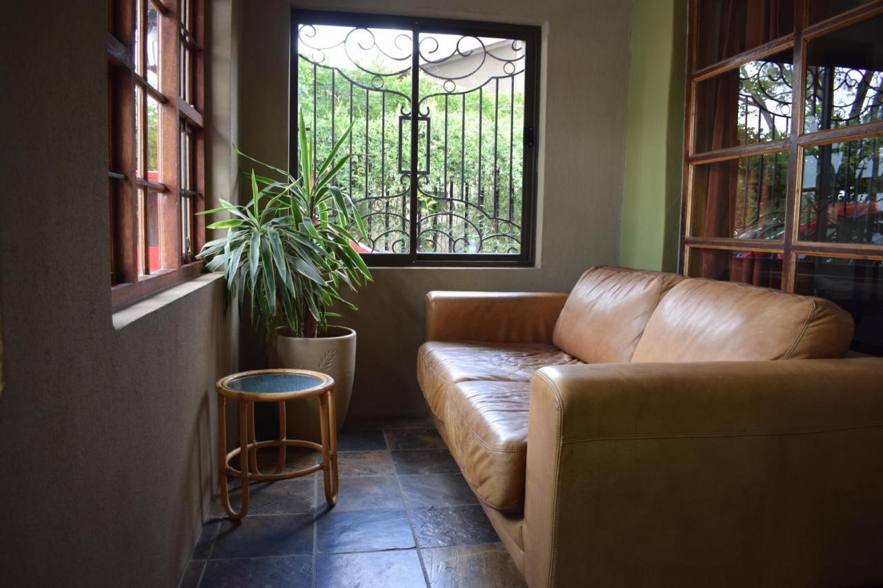 Greenleaf Guest Lodge Bloemfontein Extérieur photo