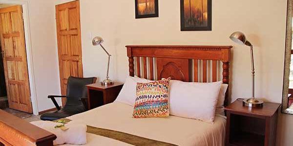 Greenleaf Guest Lodge Bloemfontein Extérieur photo